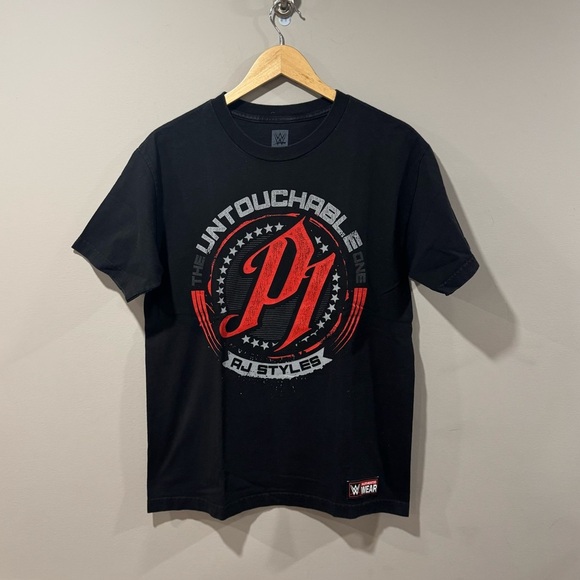 Vintage WWE AJ Styles Untouchable T-Shirt - Picture 1 of 8